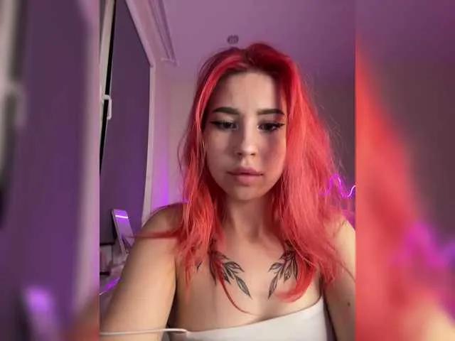 Alismoon66 on BongaCams