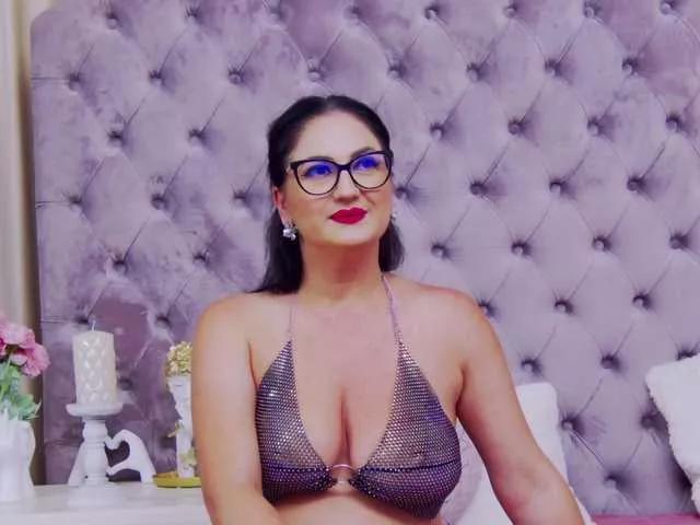 CassidyVelvet on BongaCams 