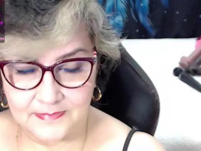 cataleya-mom on BongaCams 