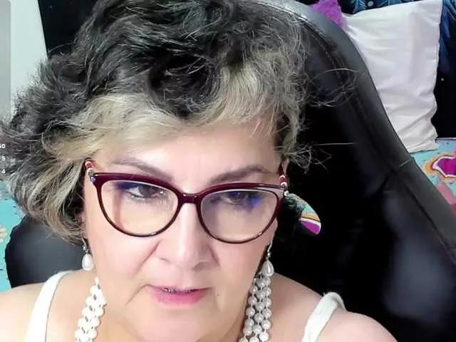 cataleya-mom on BongaCams 