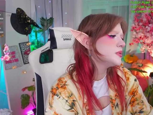 CrazyWine on BongaCams