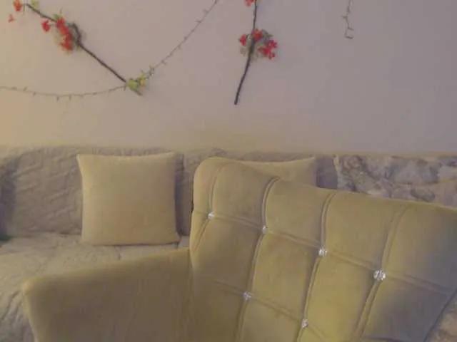 goodSnowQueen on BongaCams 