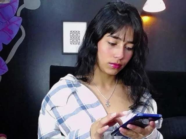 Hott-Molly on BongaCams 