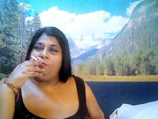 indianhoney on BongaCams