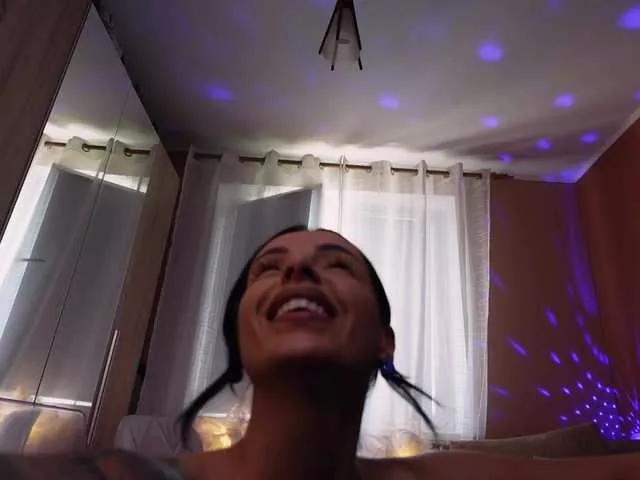 Oddetteblackk1 on BongaCams 