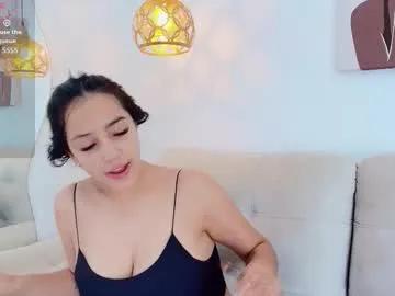 _alanajones_ on Chaturbate 