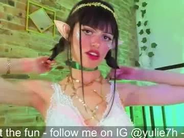 _jessy_moon_ on Chaturbate