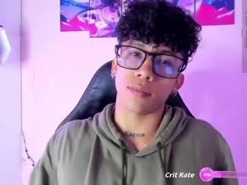 akazaboy on Chaturbate 