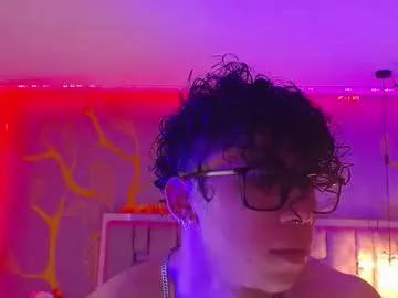 akazaboy on Chaturbate 