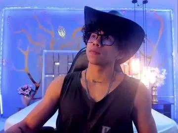 akazaboy on Chaturbate 