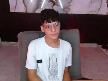 andreh_hot — Goald: Full naked + cum in my mounth, #18 #skinny #bigcock #gay #teen [1000 tokens remaining]