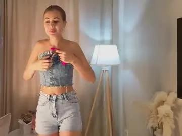 caramel_bella on Chaturbate 