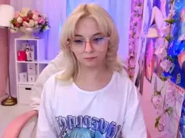 coconut_mia — GOAL: sloppy blowjob deep throat [110 tokens remaining] hello guys <3 welcome to my room ! let's meet #feet #heels #smalltits #squirt  #cosplay