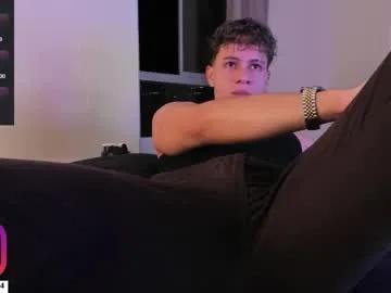 derekolsen_ on Chaturbate 