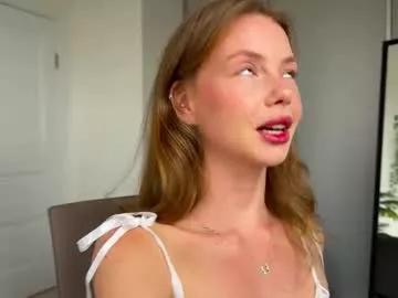 elli_harmon on Chaturbate 