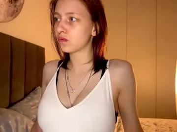 ellie_hollow on Chaturbate 