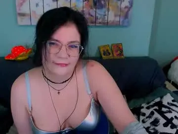 everly_rays on Chaturbate