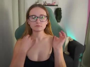 glossy_babe_ on Chaturbate