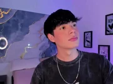 isaac_kurtt — GOAL: sexy dance [69 tokens remaining] Welcome to my room! Im your favorite model  #feet #bigcock #latino #new #young