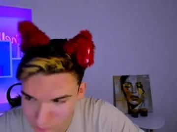 jordi_ser — GOAL: 15 push-ups [50 tokens remaining] Welcome to my room! #18 #shy #new #sph #pvt