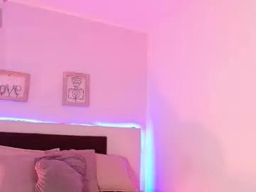 liliith_savett — GOAL: naked [95 tokens remaining] I feel something that squeezes me, do you want to know what it is? #18 #stockings  #ahegao #redhead #daddy