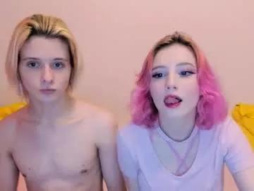 littlesweetkittens on Chaturbate 