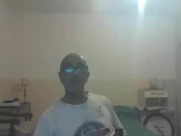 moment71200 on Chaturbate 