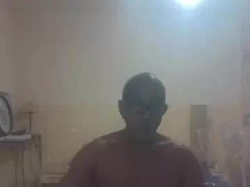 moment71200 on Chaturbate 
