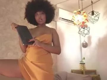 natalia_curlyx on Chaturbate 