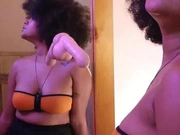 natalia_curlyx on Chaturbate 