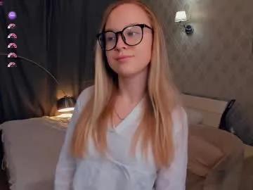 nicolavanderbie on Chaturbate