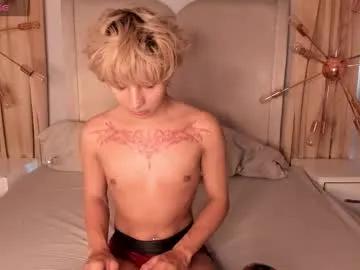 oliiverr22 on Chaturbate 