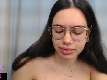 velvetcrystal on Chaturbate 