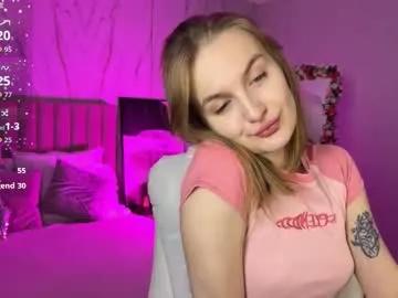 vikky_moon on Chaturbate 