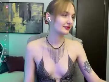 vikky_moon on Chaturbate 