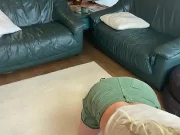 viviannexxx2022 on Chaturbate 