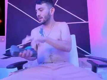 vynny_blacke_ on Chaturbate 