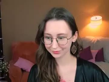 yourlovelystoryy on Chaturbate
