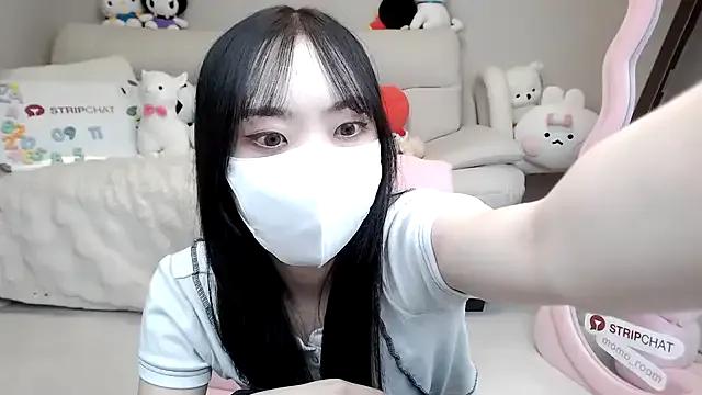-momoo- — Group on StripChat