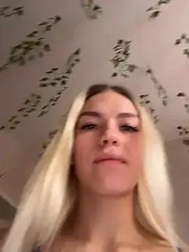 -Sexy_Barbie- on StripChat