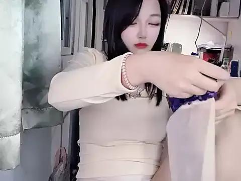 99EE-yy on StripChat 