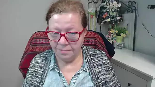 Adelewildx on StripChat