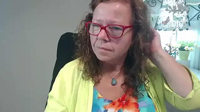 Adelewildx on StripChat