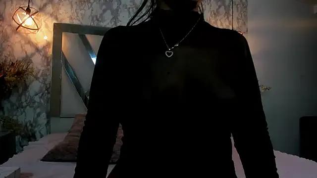 Aisha_poweer on StripChat