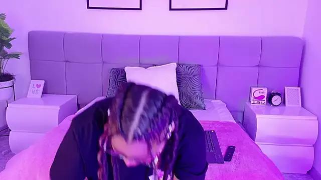 Alanaa_Gomez on StripChat 