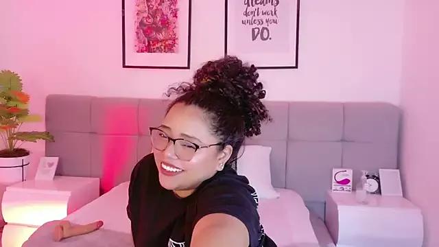 Alanaa_Gomez on StripChat 