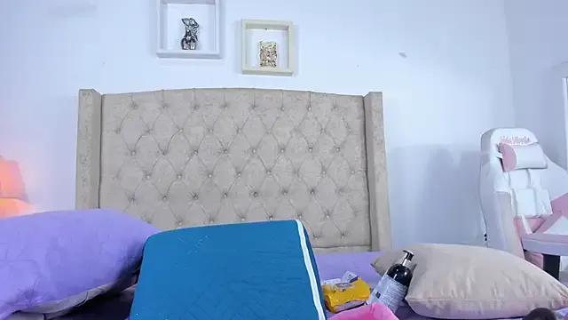 allisson_m on StripChat 