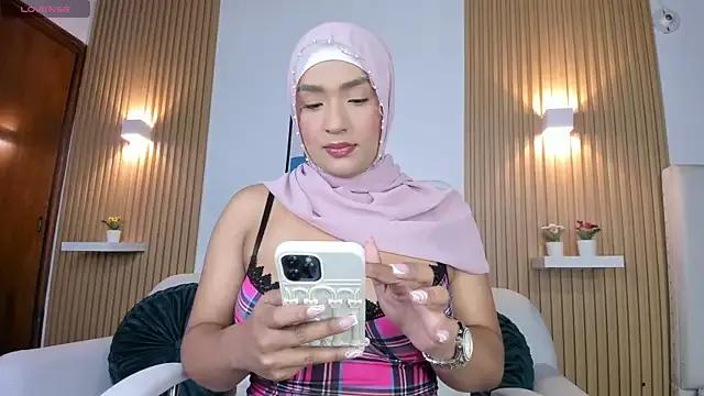 alma_avad on StripChat 