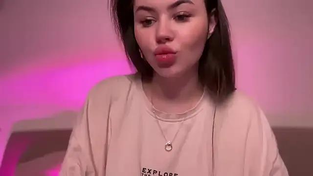 AlmaryKim — Freechat on StripChat