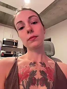 alwaysapril on StripChat 